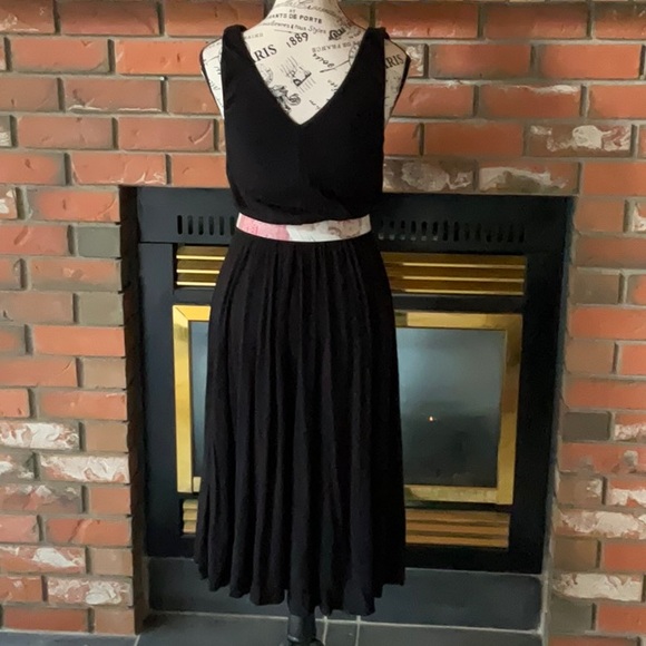 Velvet by Graham & Spencer M dress - Picture 2 of 10